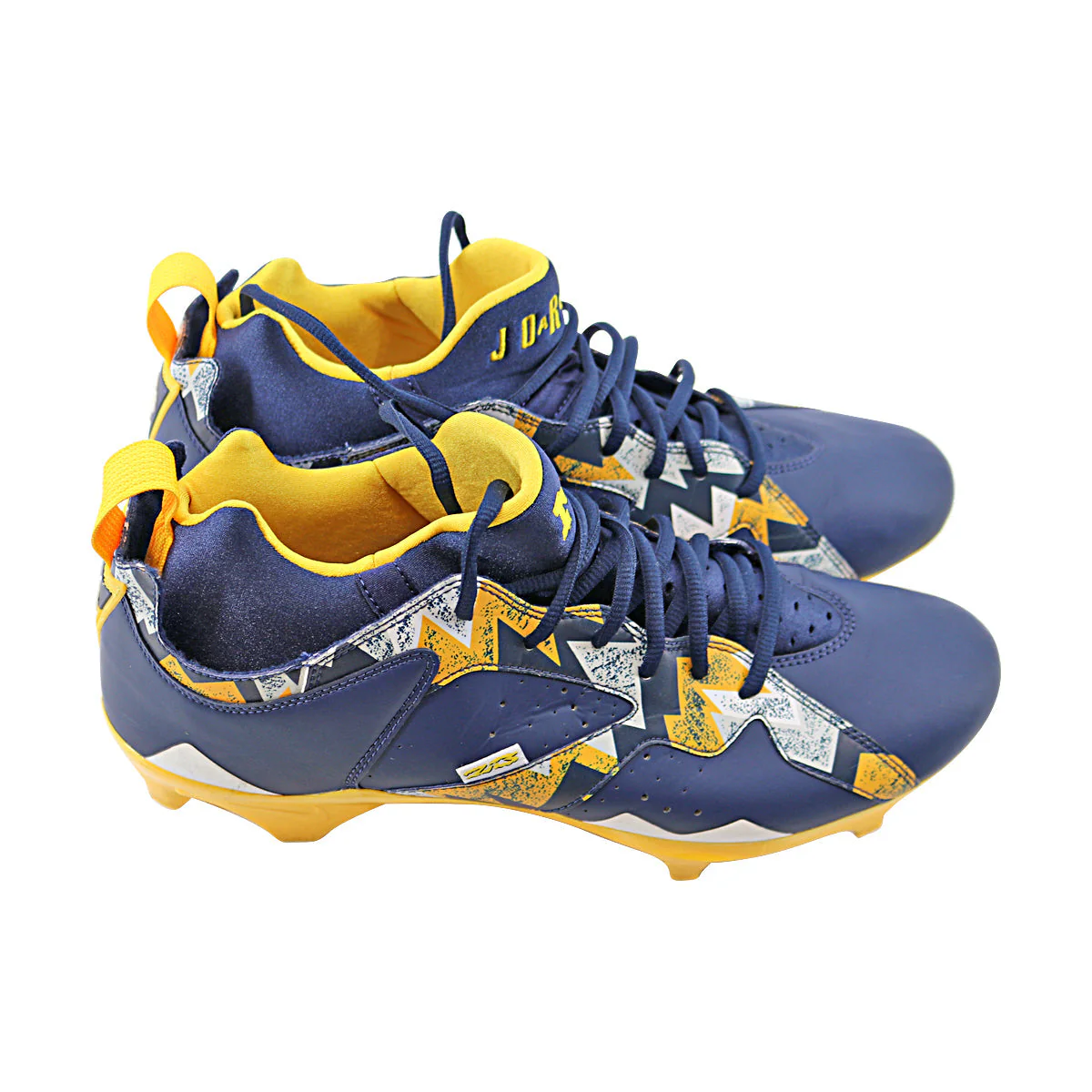 Michigan Wolverines Team Issued Jordan 7 Size 11.5 Player Exclusive Cleats - Image 2
